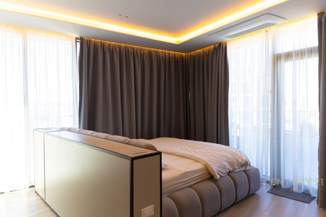 VISTA LAGO, APPARTAMENTO IN VENDITA SU TUTTO IL PIANO!