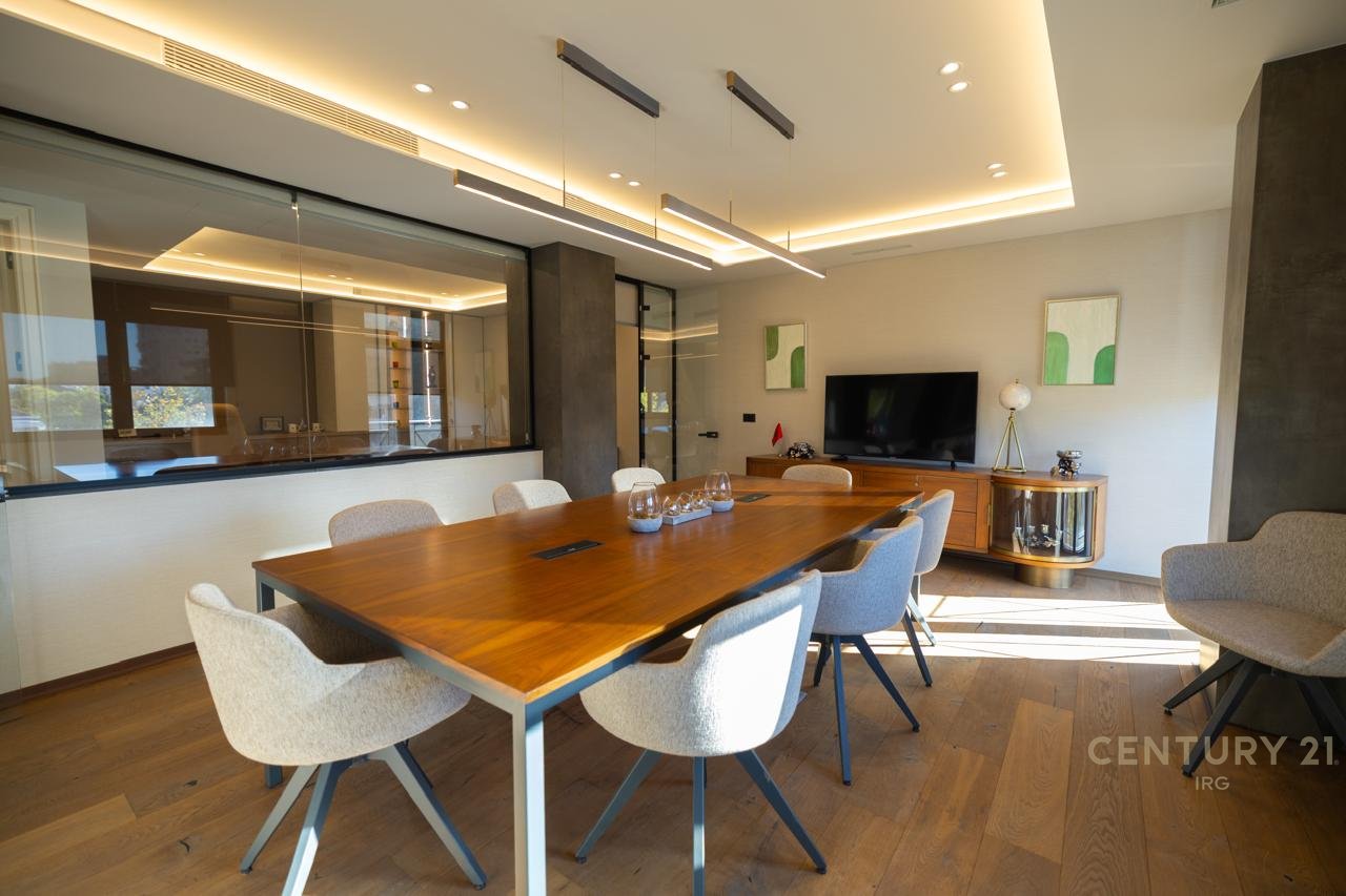 SHITET ZYRE NE ZEMER TE BLLOKUT