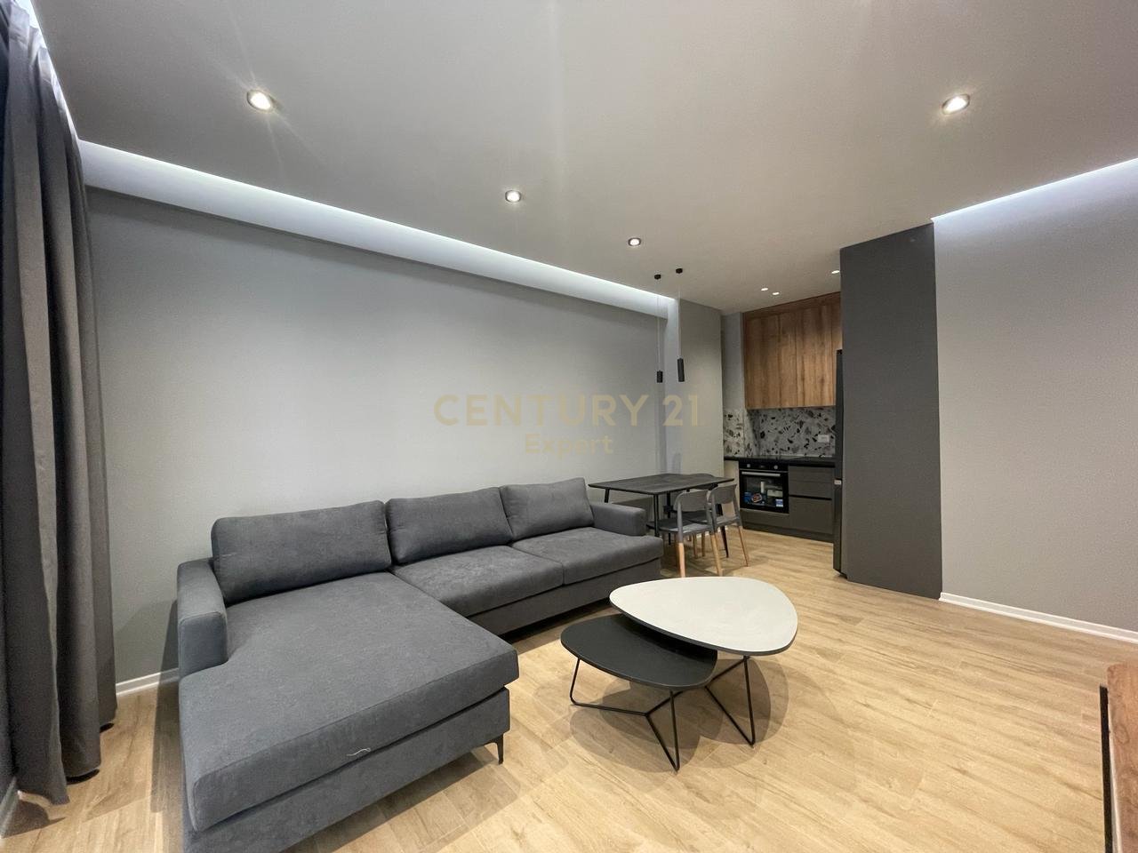 APPARTAMENTO 1+1 IN AFFITTO AL TRIO TOWER!!