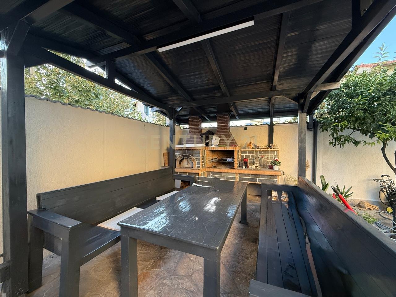 IN AFFITTO TERZO PIANO VILLA MODERNA + POSTO AUTO, NELLA CITTÀ STUDENTESCA!