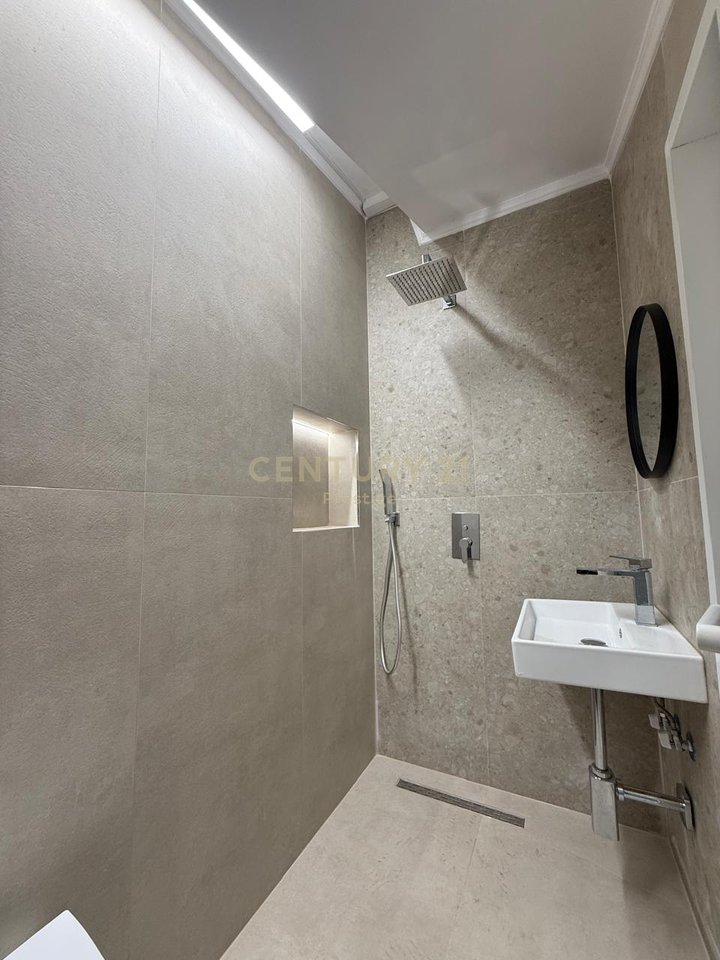 IN AFFITTO TERZO PIANO VILLA MODERNA + POSTO AUTO, NELLA CITTÀ STUDENTESCA!