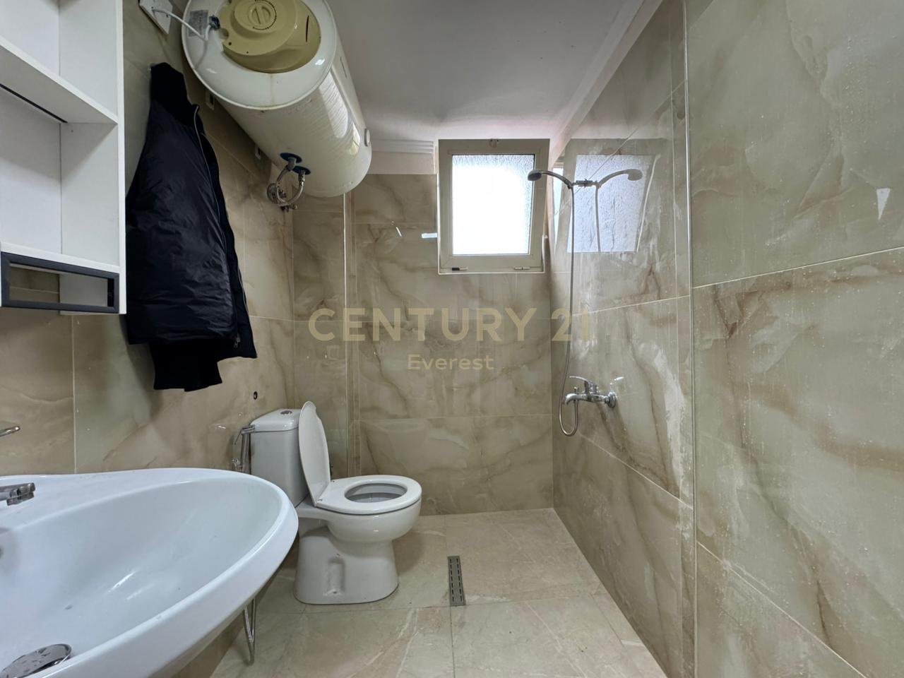 PERBALLE HARRY FULTZ, SHESIM APARTAMENT 2+1