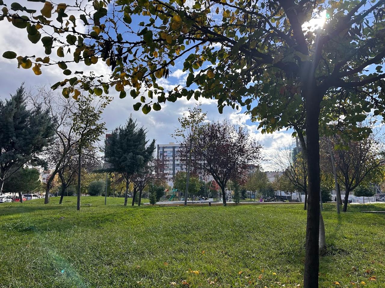 PER QIRA APARTAMENT 1+1 TEK FUSHA E ALI DEMIT !