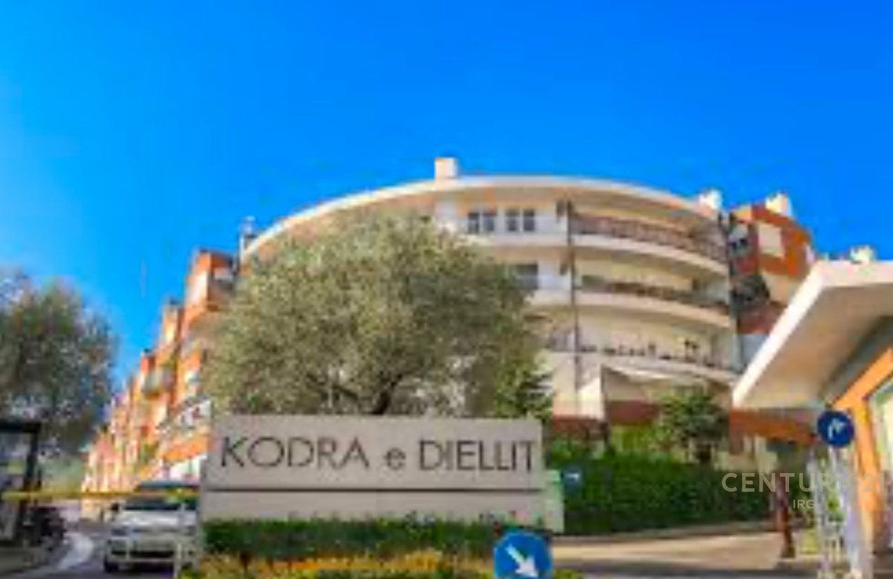 Ambient Komercial 62 m² me Qira në Kodra e Diellit