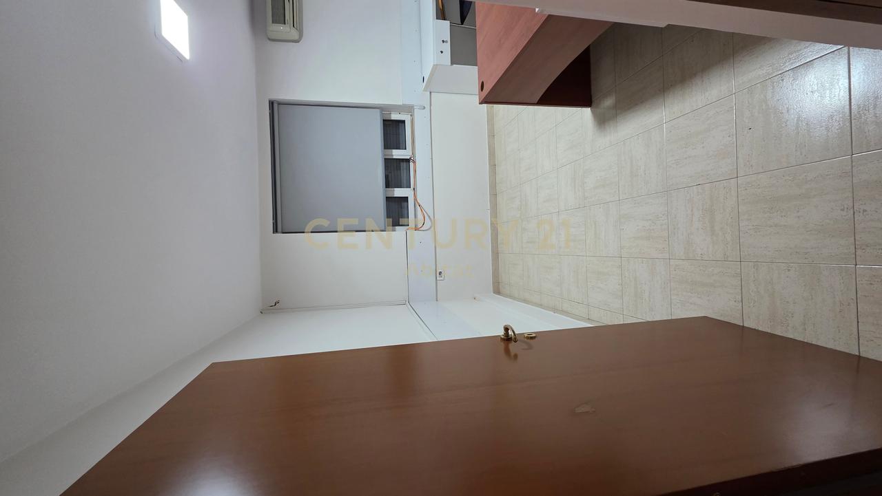 Office for Rent – December 21, Beside the Main Road!