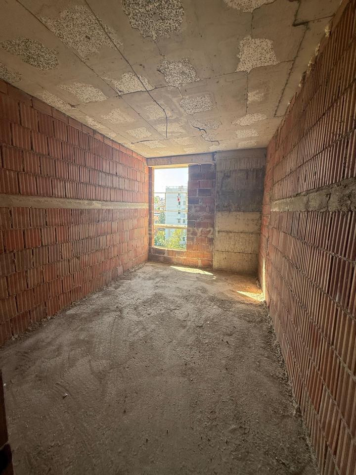 Appartamento 2+1+2 in vendita nella zona di Ali Demi (ex carcere femminile). EverGreen Residence!!!