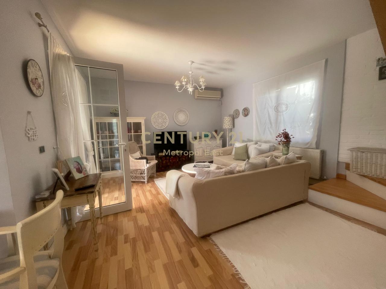 UNIQUE VILLA FOR SALE IN THE FARKA AREA