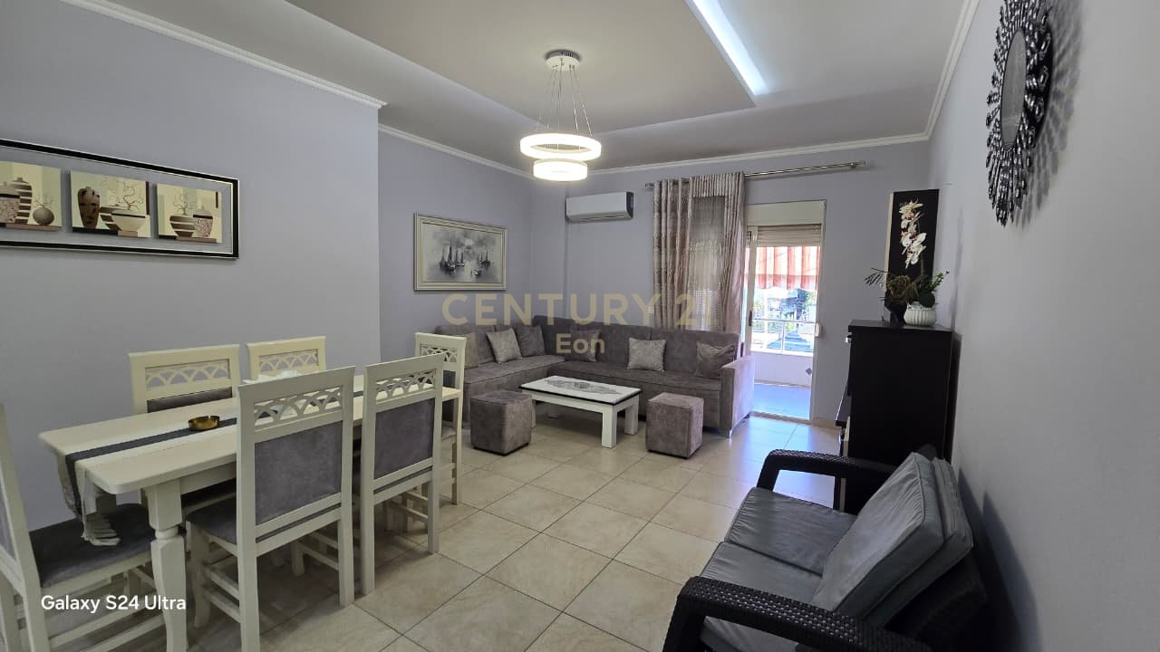 Apartament 2+1 me Qira pranë Plazhit dhe Hotelit Antalya !