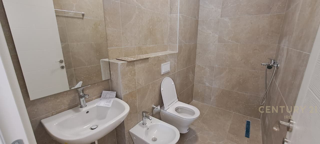 Appartamento Super 2+1+2 in vendita con 2 balconi vicino all'Asl 2!