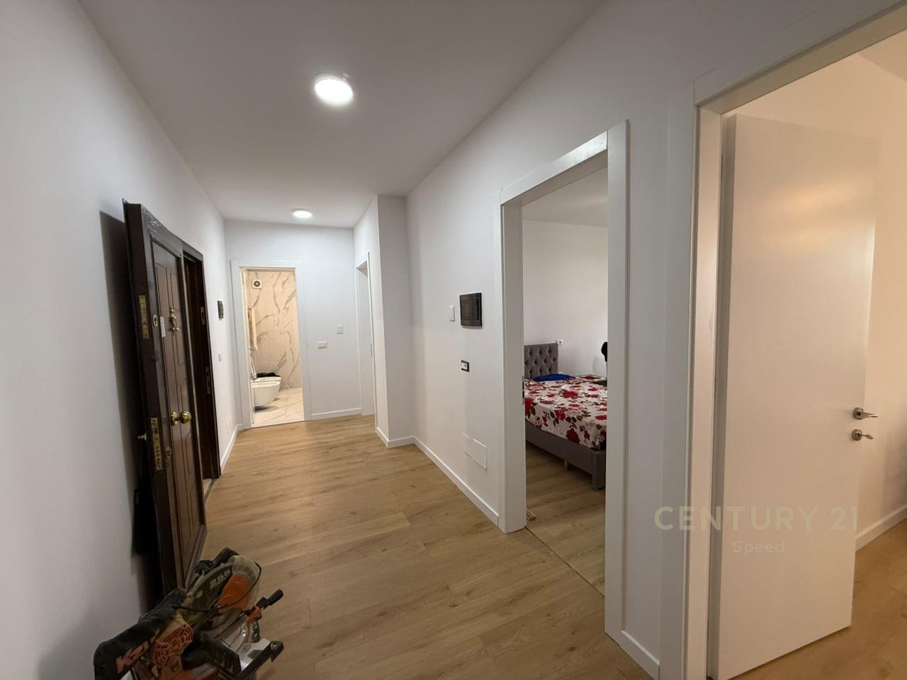 Apartament 2+1+2  për shitje në Astir!!