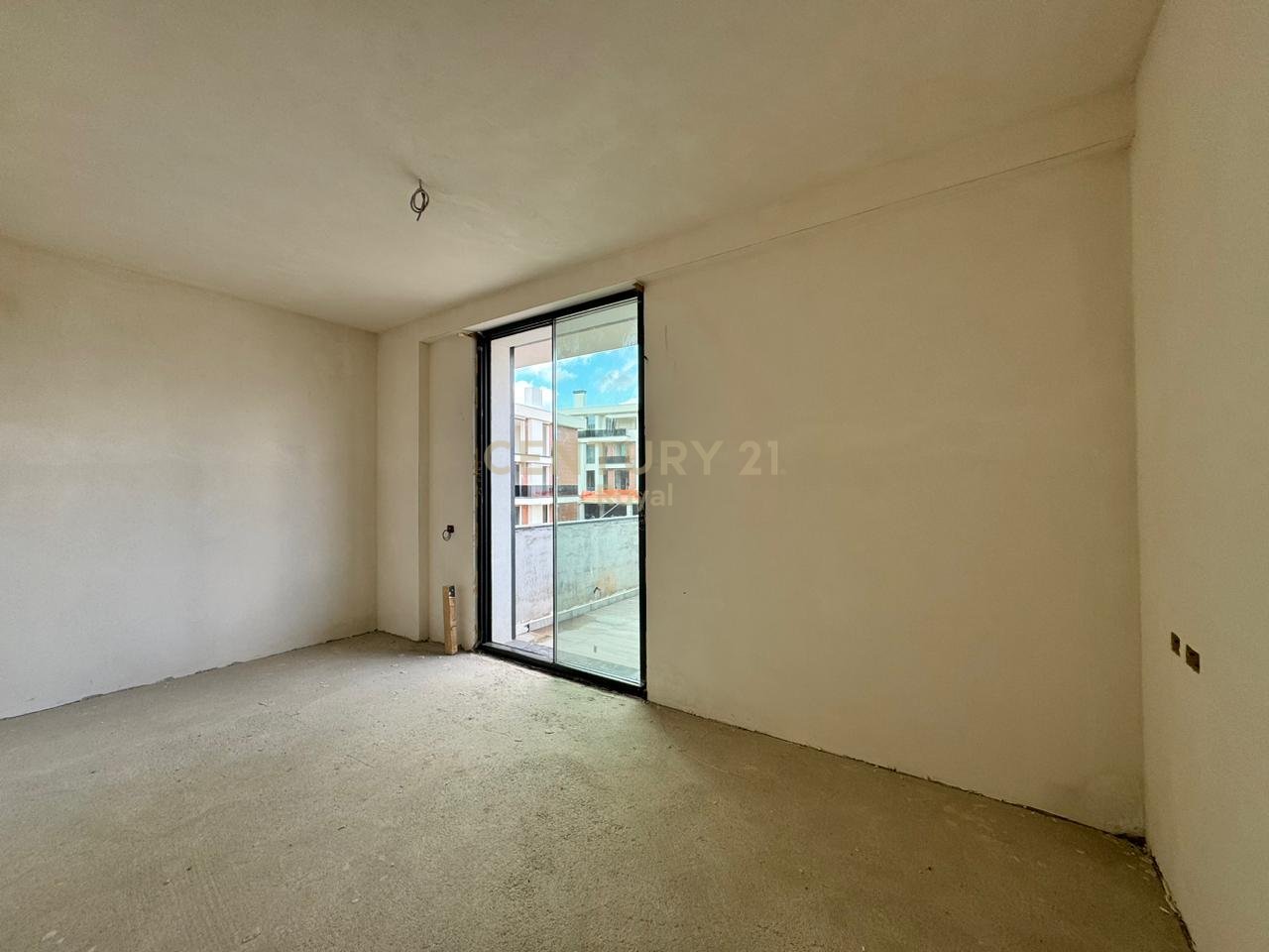 Appartamento 2+1+2 in vendita a Mjull - Bathore presso la Residenza TULIPAN, Tirana