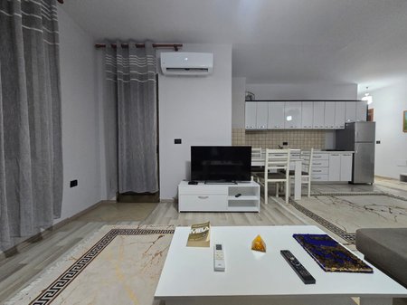 APPARTAMENTO 2+1 IN AFFITTO NEL CENTRO DI TIRANA!