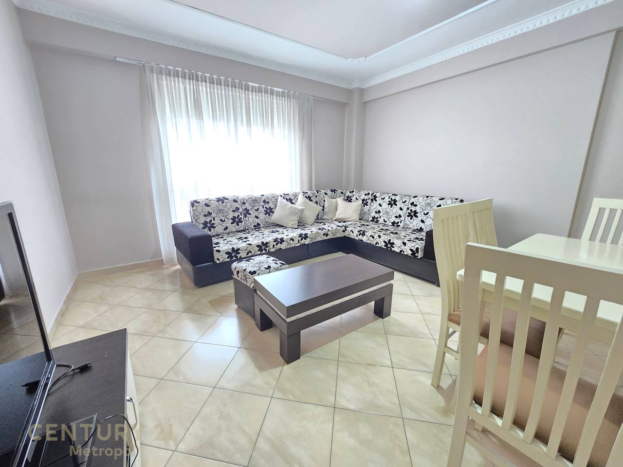 Apartment 2+1+2+garage for rent on Jordan Misja street!