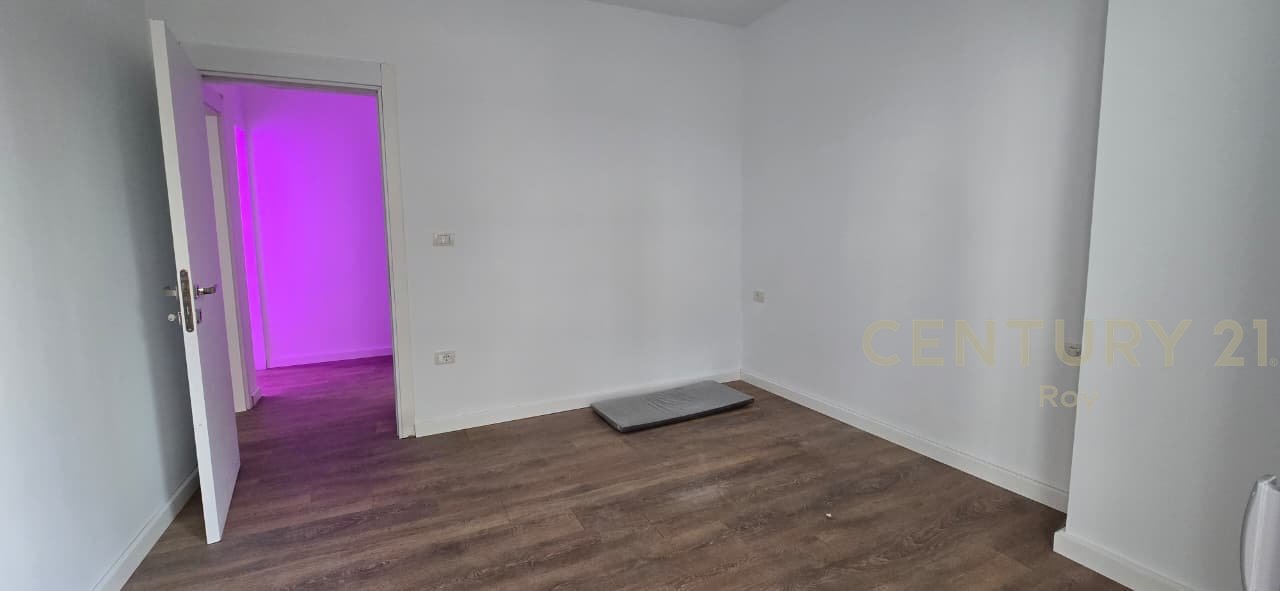 FOR SALE 2+1 APARTMENT NEAR THE TRAIN STATION, DURRES!!