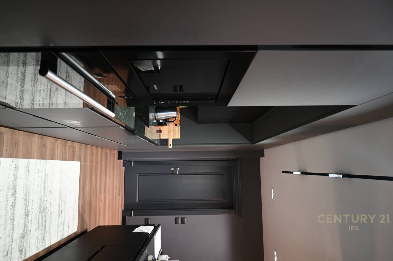 Apartament fantastik për shitje pranë Pazari të Ri, Tiranë