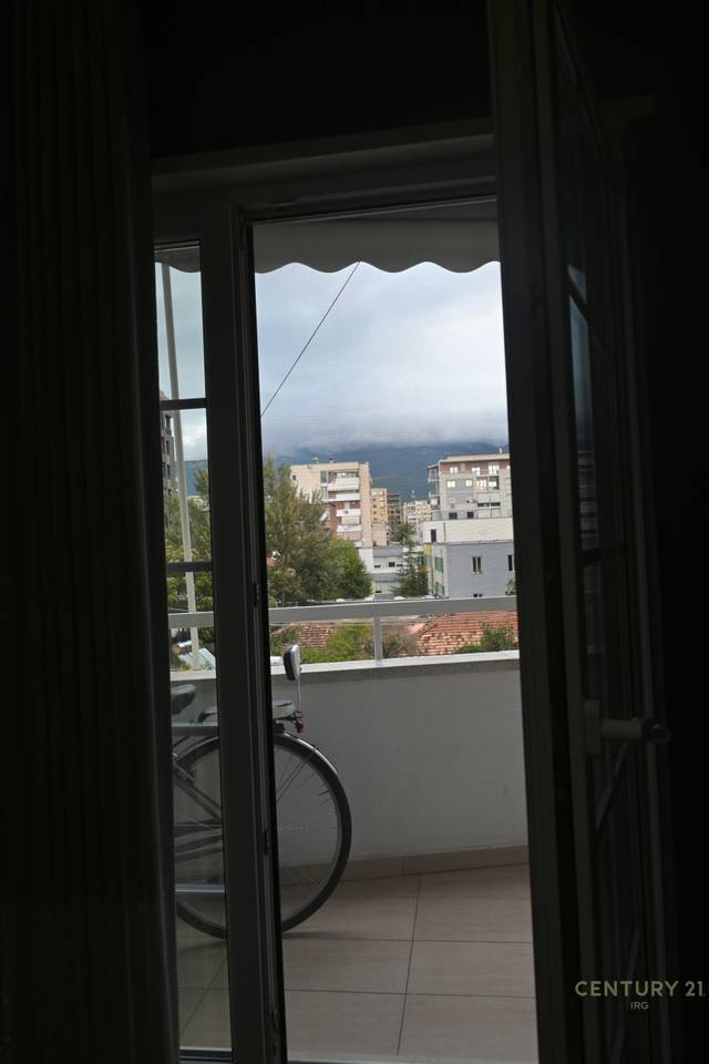 Apartament fantastik për shitje pranë Pazari të Ri, Tiranë