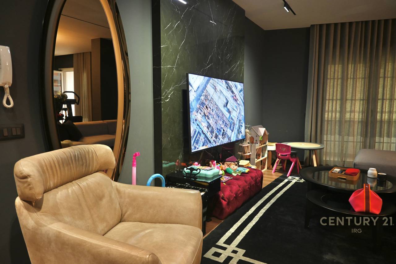 Apartament fantastik për shitje pranë Pazari të Ri, Tiranë