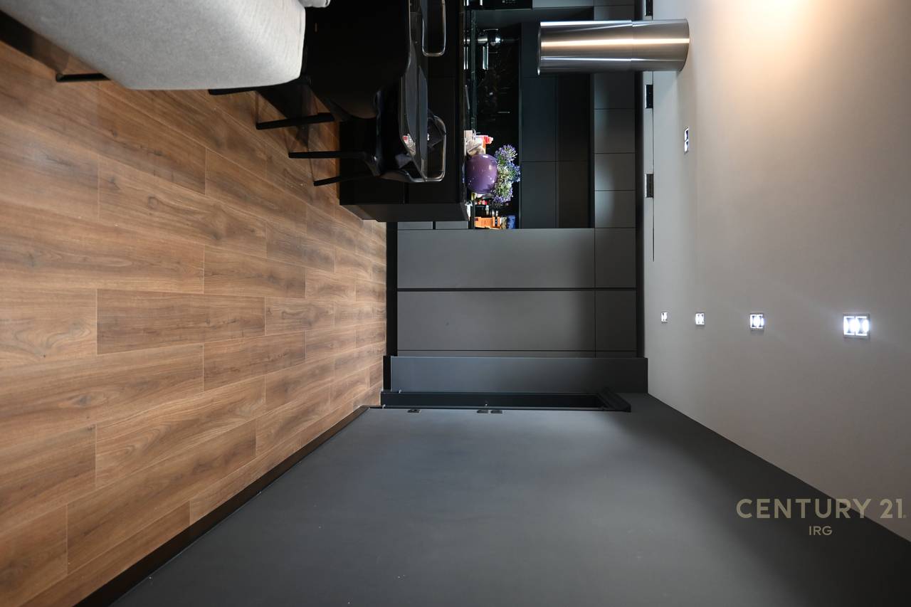 Apartament fantastik për shitje pranë Pazari të Ri, Tiranë