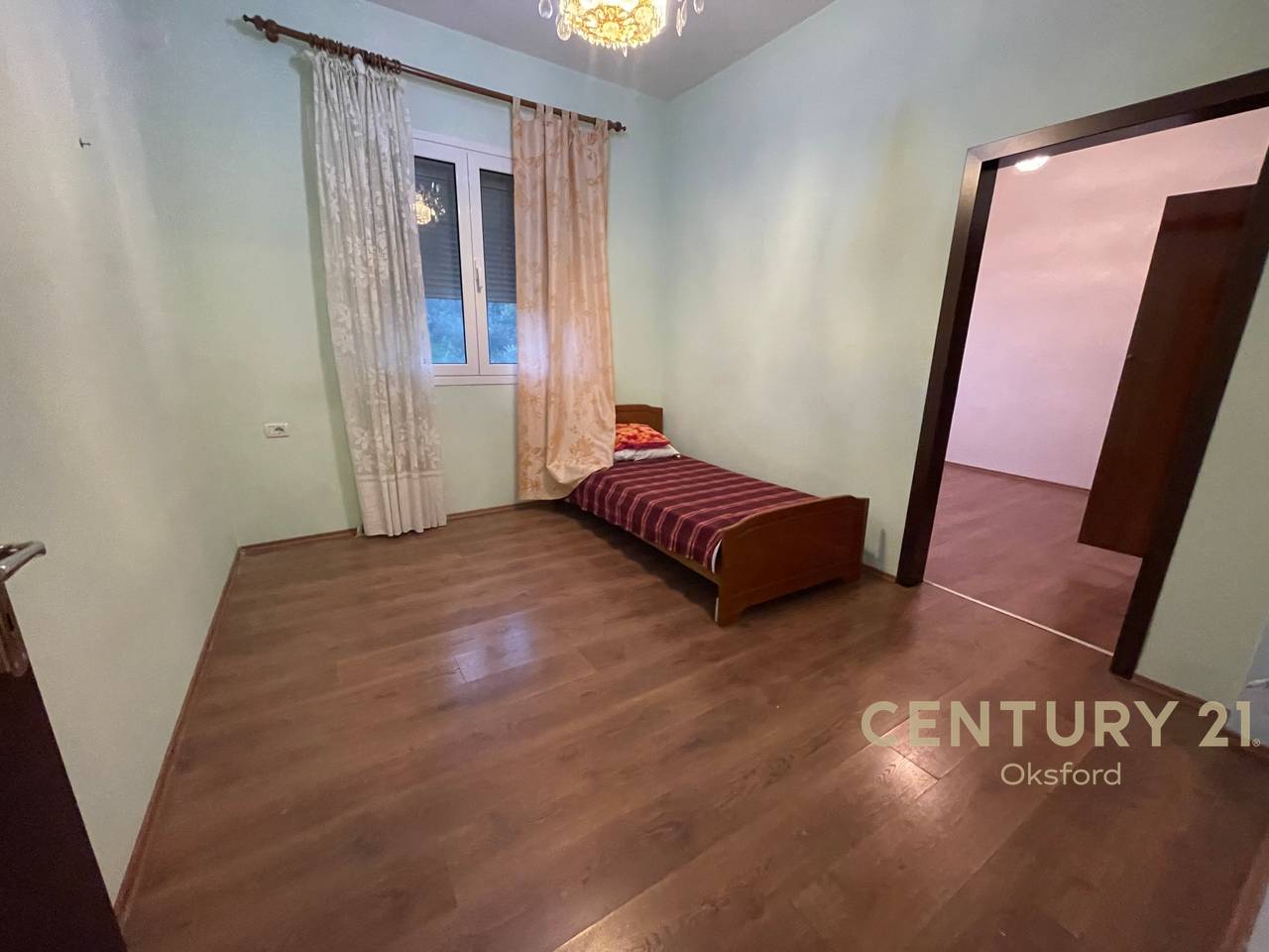 Apartament 3+1+2 per SHITJE ne Shkoze