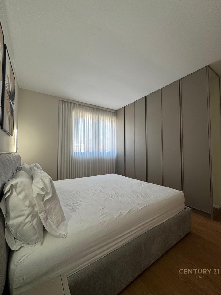 For sale – 2+1+2 apartment fully furnished with details in “Future Home Residence”, Unaza e Re