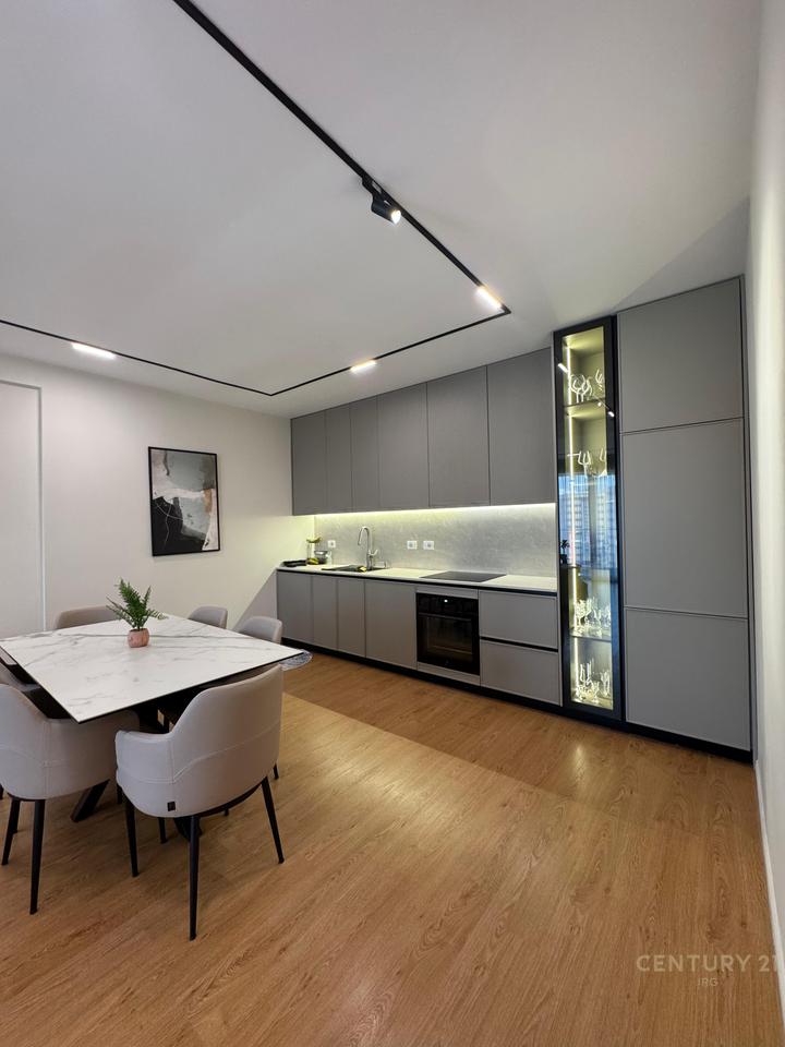 For sale – 2+1+2 apartment fully furnished with details in “Future Home Residence”, Unaza e Re