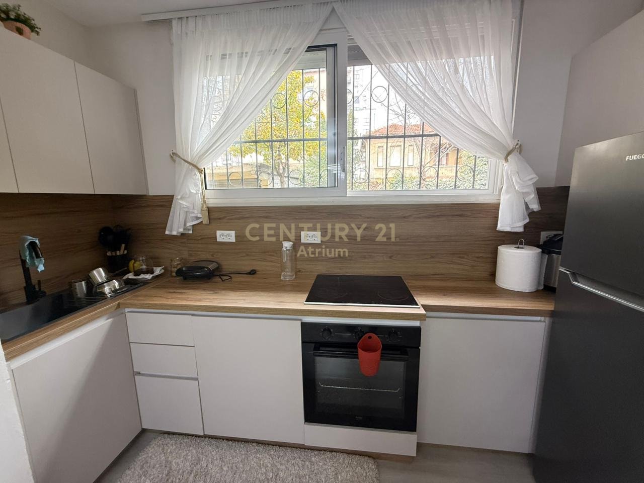 SHESIM APARTAMENT 1+1 PRANE PAZARIT TE RI !