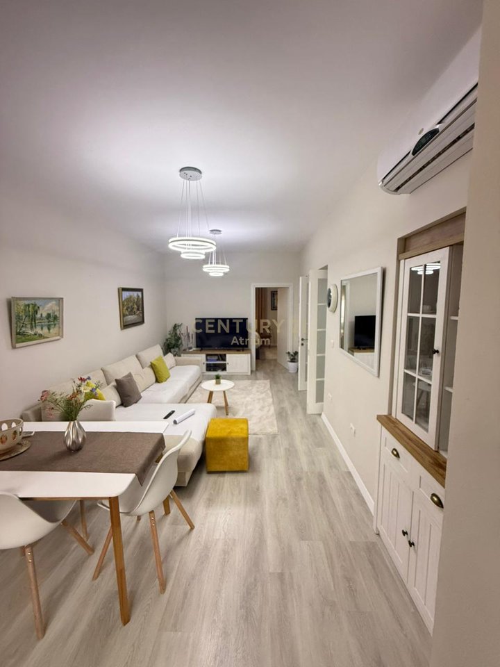 SHESIM APARTAMENT 1+1 PRANE PAZARIT TE RI !