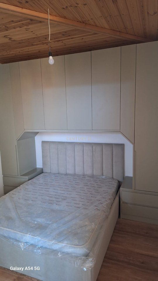 Duplex 2+1+2 in affitto a Shkozë