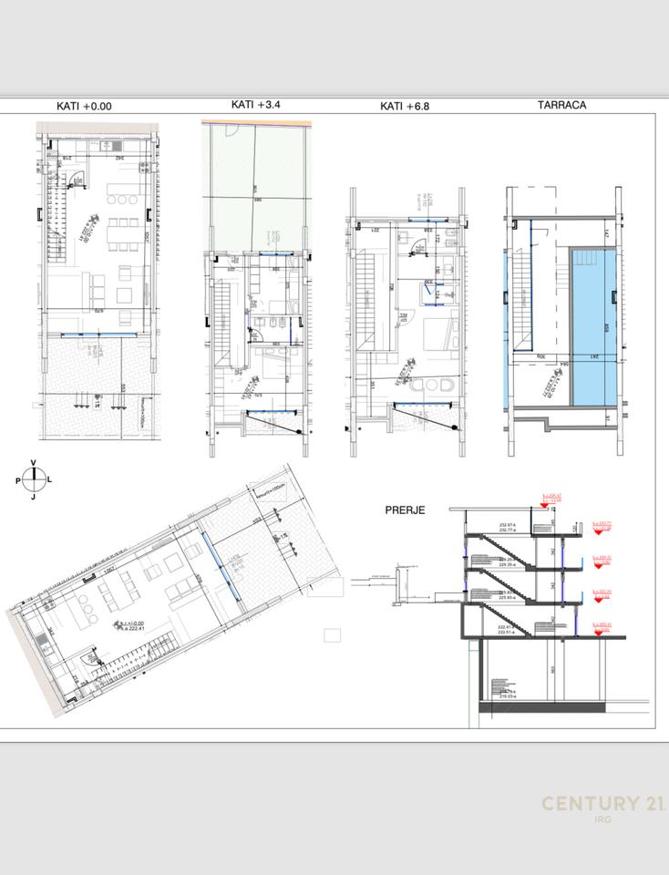 Triplex with a pool in Swan Lake Residence!