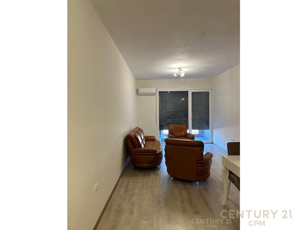 Apartament 1+1 Me Qira në Rrugën 5 Maji, Tiranë