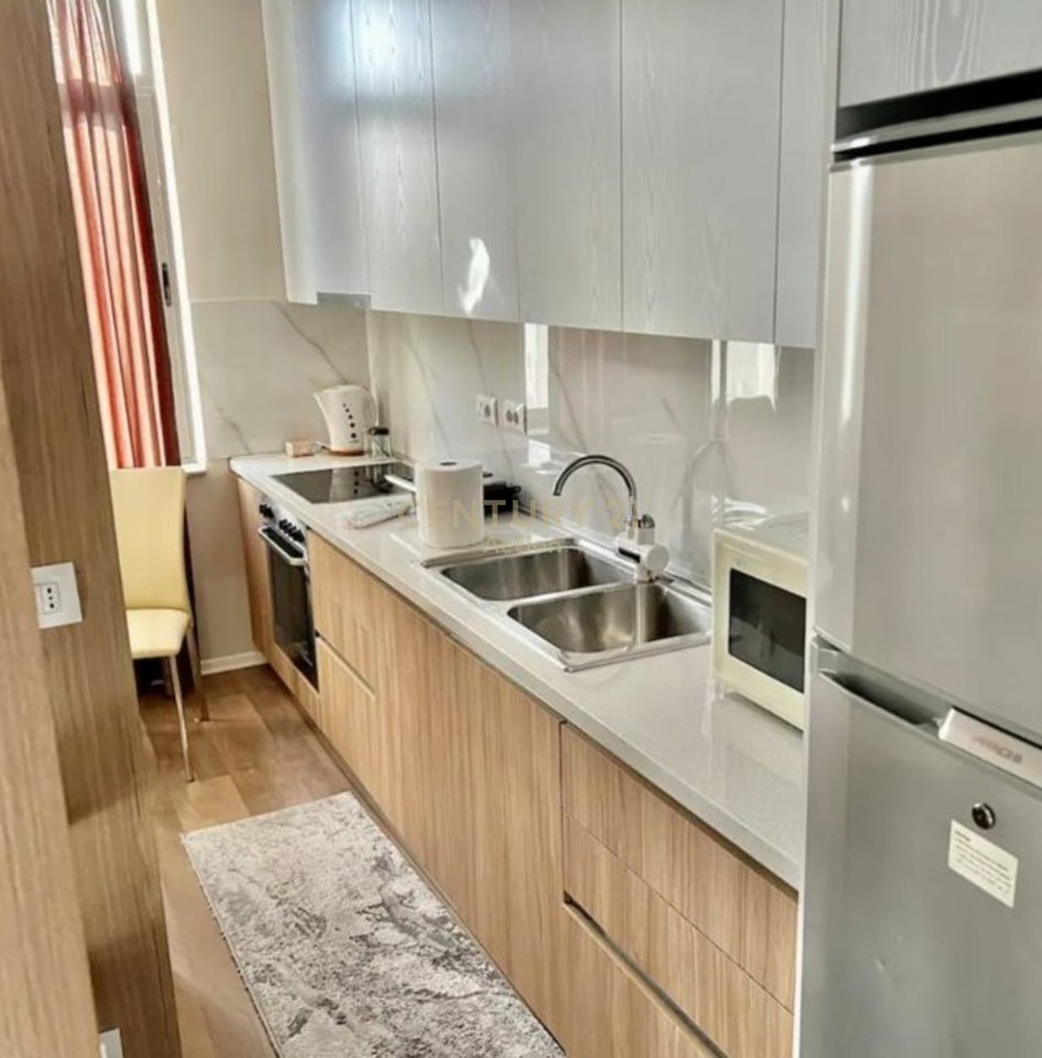 MONOLOCALE IN AFFITTO VICINO AL MERCATO NUOVO!