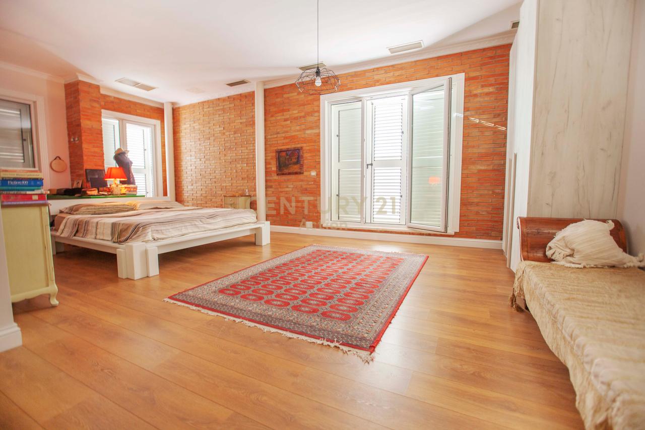 Super Apartment 2+1+2+Parking for rent near Dry Lake!