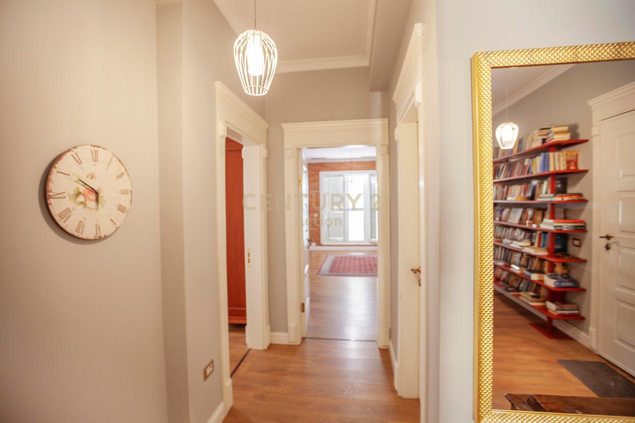 Super Apartment 2+1+2+Parking for rent near Dry Lake!