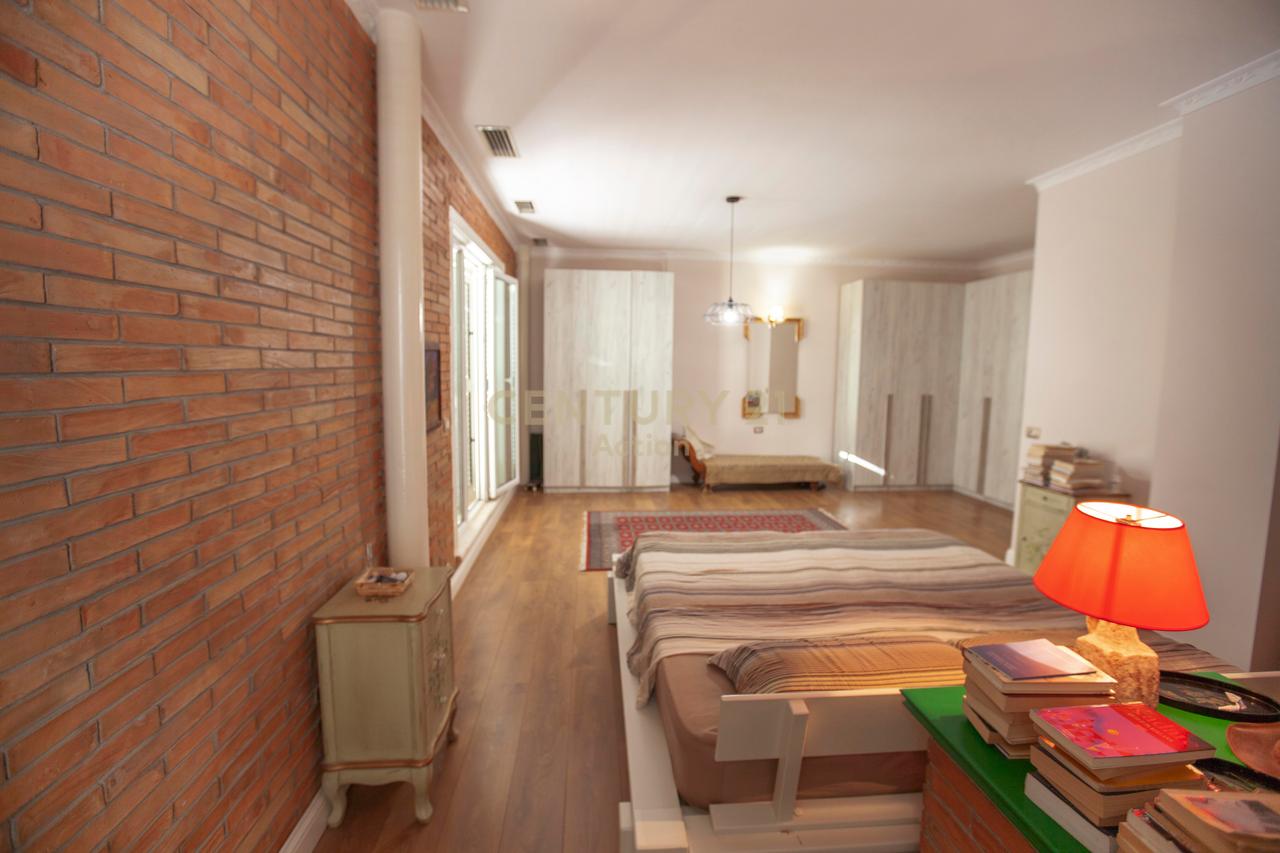 Super Apartment 2+1+2+Parking for rent near Dry Lake!