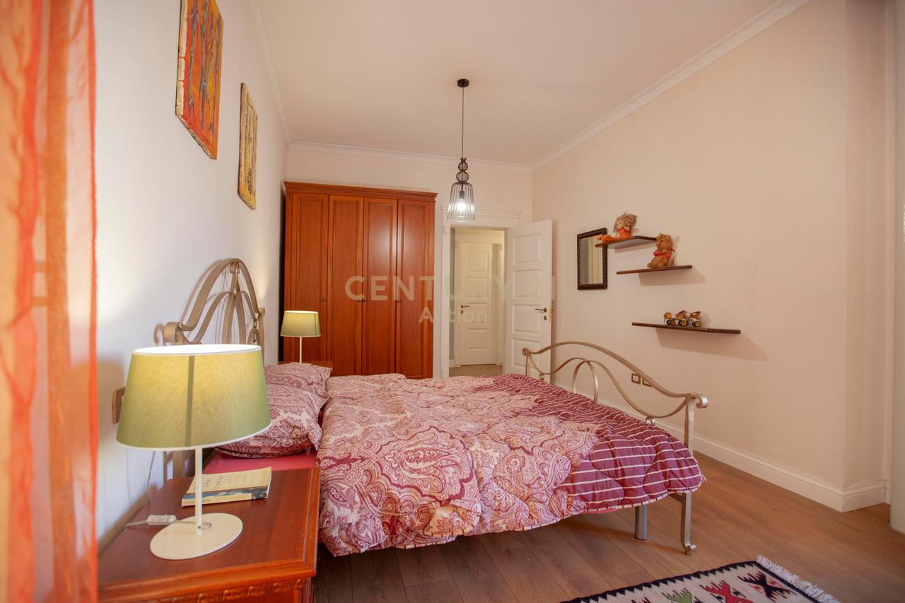 Super Apartment 2+1+2+Parking for rent near Dry Lake!