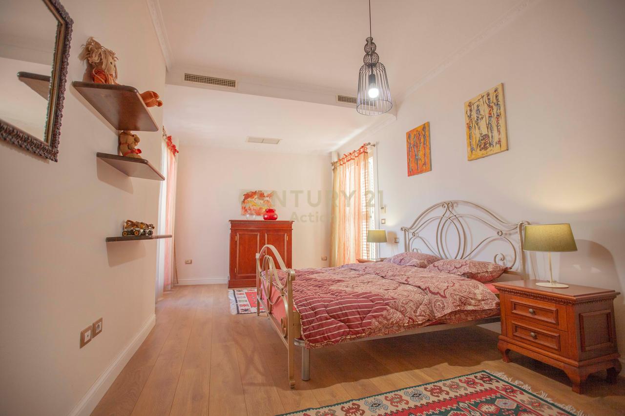 Super Apartment 2+1+2+Parking for rent near Dry Lake!