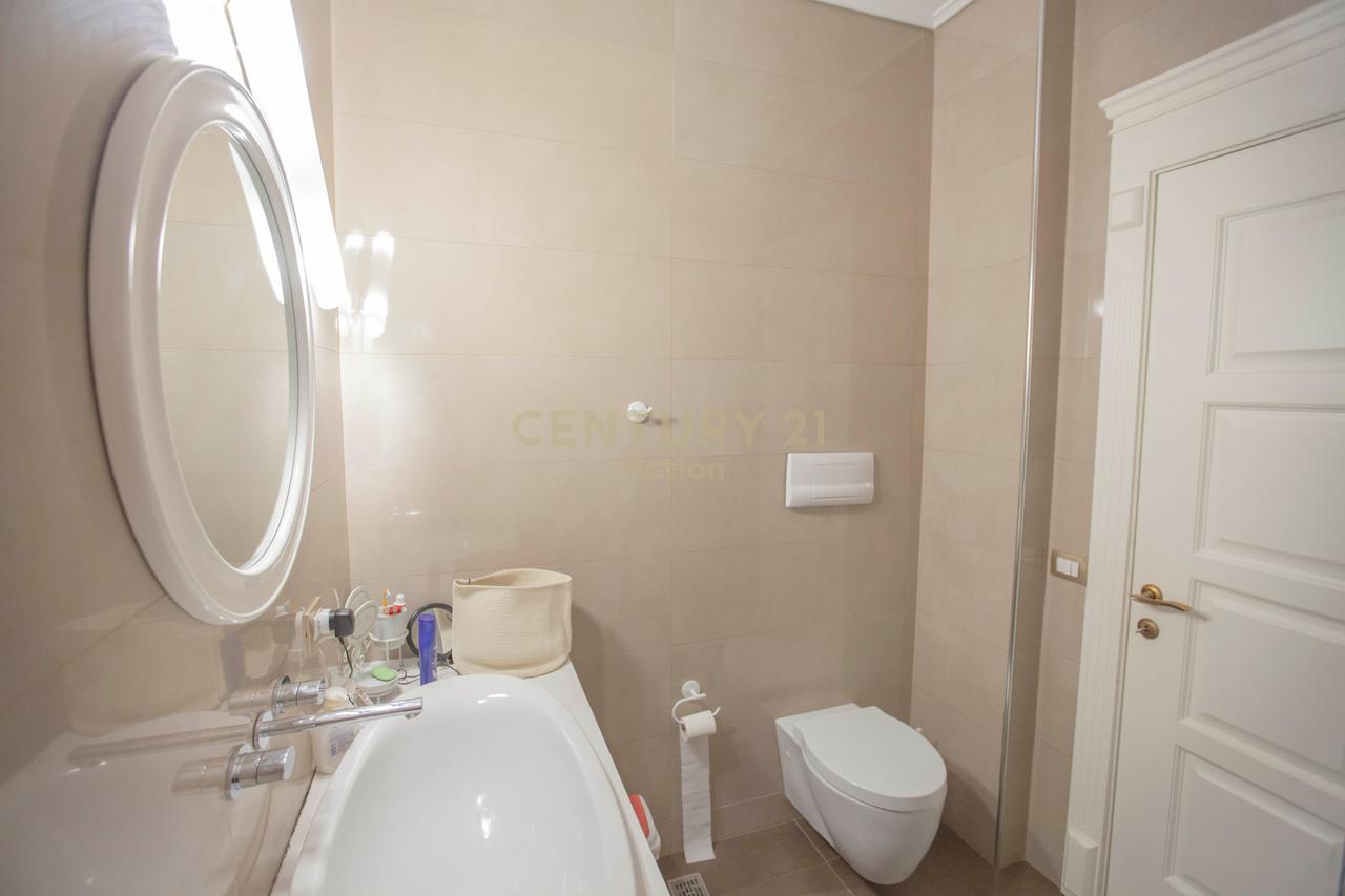 Super Apartment 2+1+2+Parking for rent near Dry Lake!