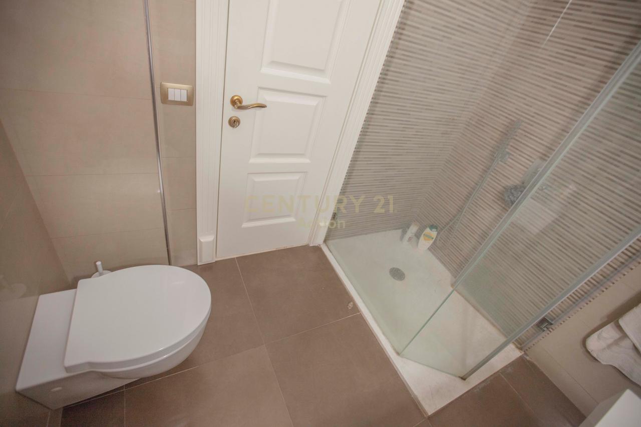 Super Apartment 2+1+2+Parking for rent near Dry Lake!