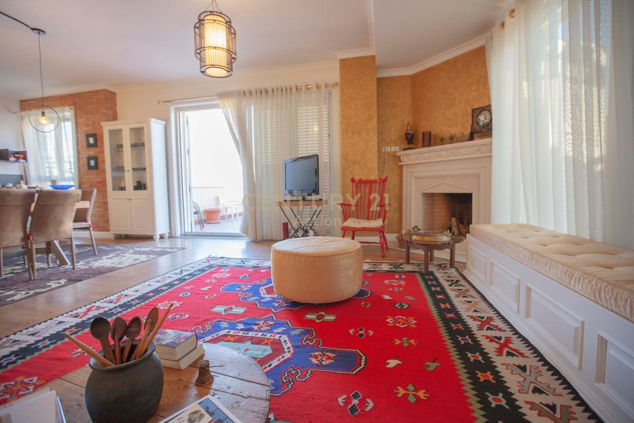 Super Apartment 2+1+2+Parking for rent near Dry Lake!