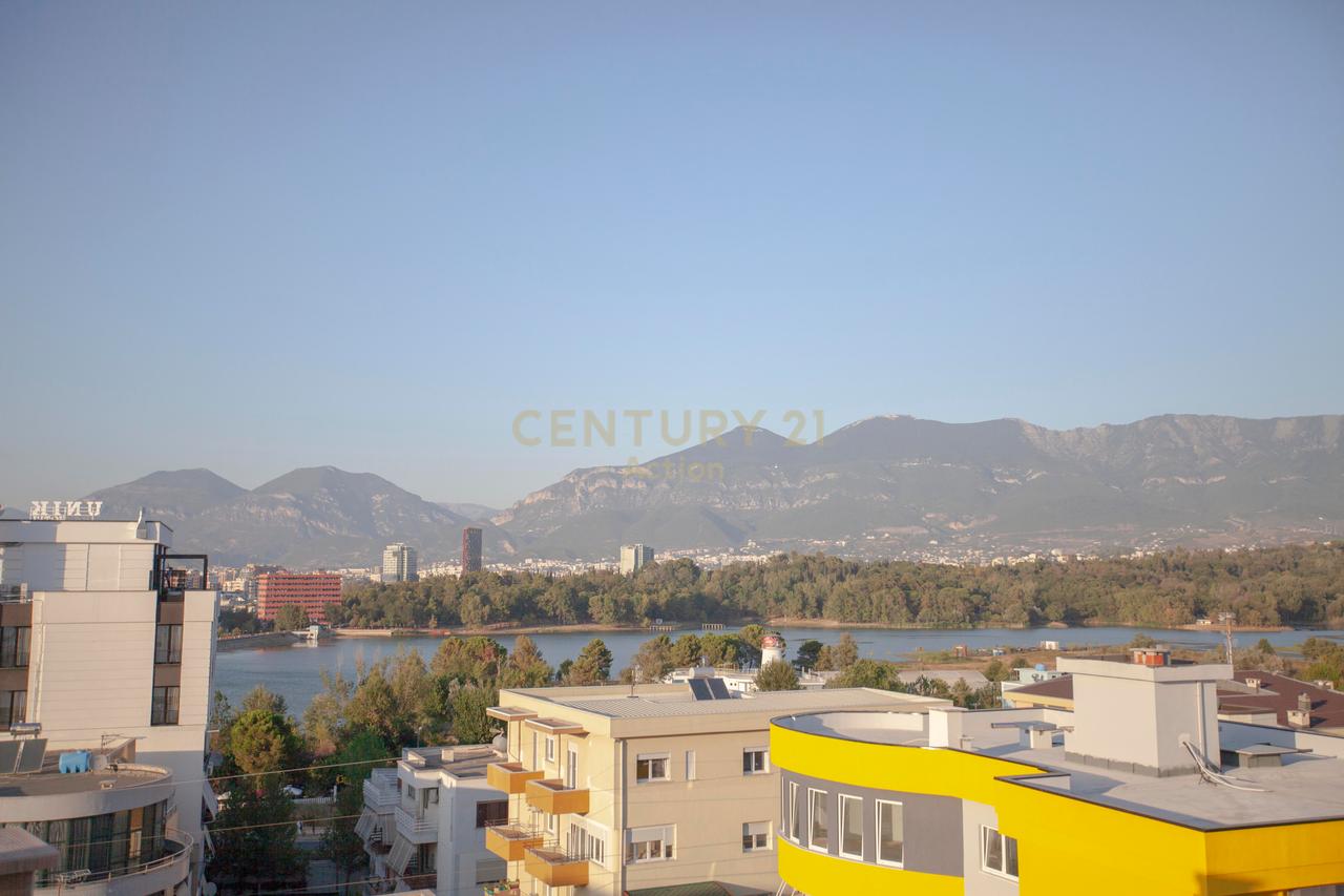 Super Apartment 2+1+2+Parking for rent near Dry Lake!