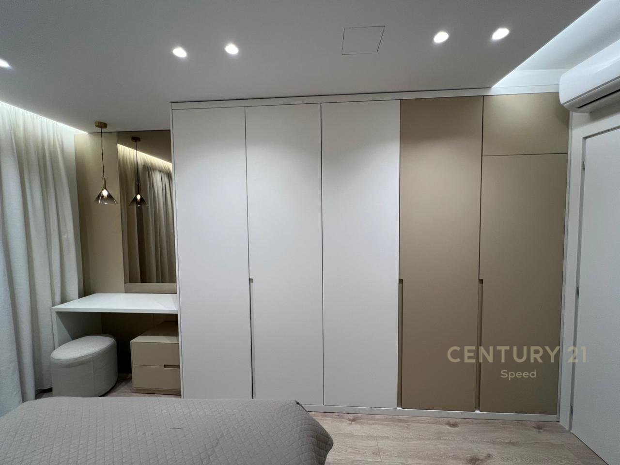 Appartamento 1+1 + posto auto in via Barrikadave, vicino al Centro!