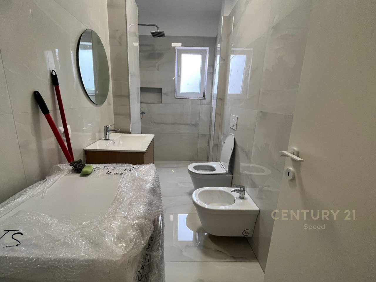 2+1 Apartment for rent at Zogu i Zi!!