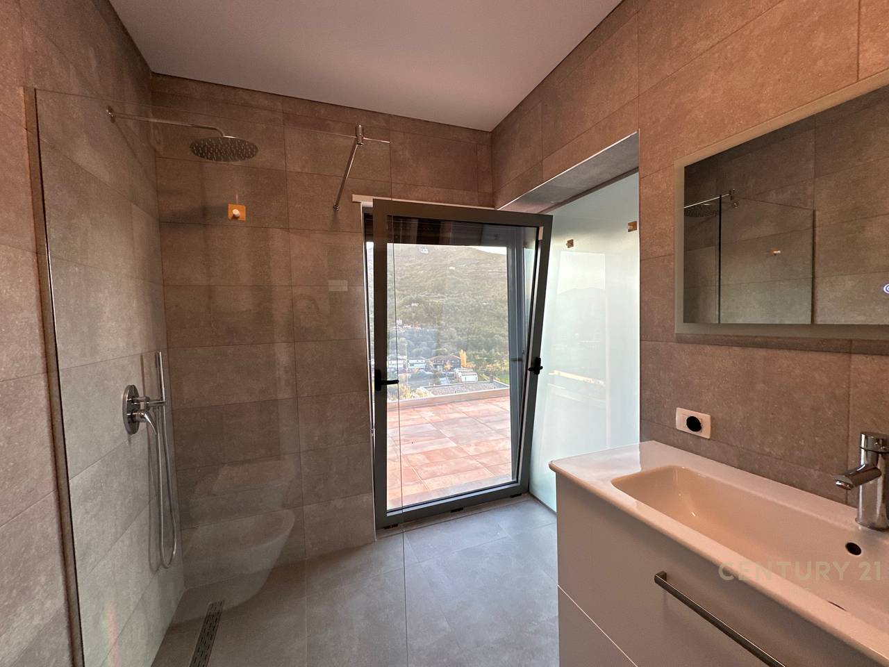 Villa nella Residenza Uliveto!