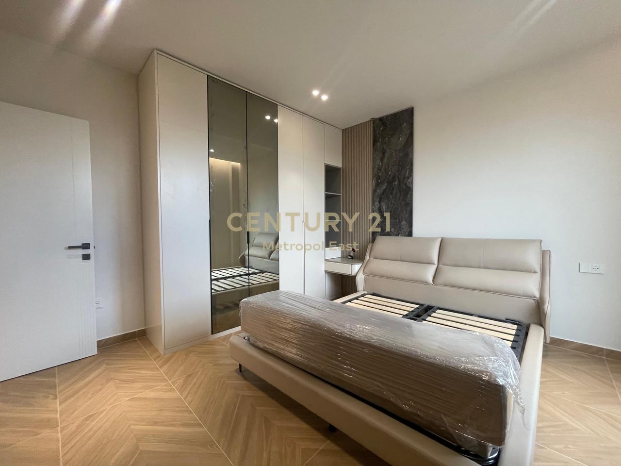 VILLA INDIPENDENTE IN AFFITTO IN UN COMPLESSO RESIDENZIALE A FARKE