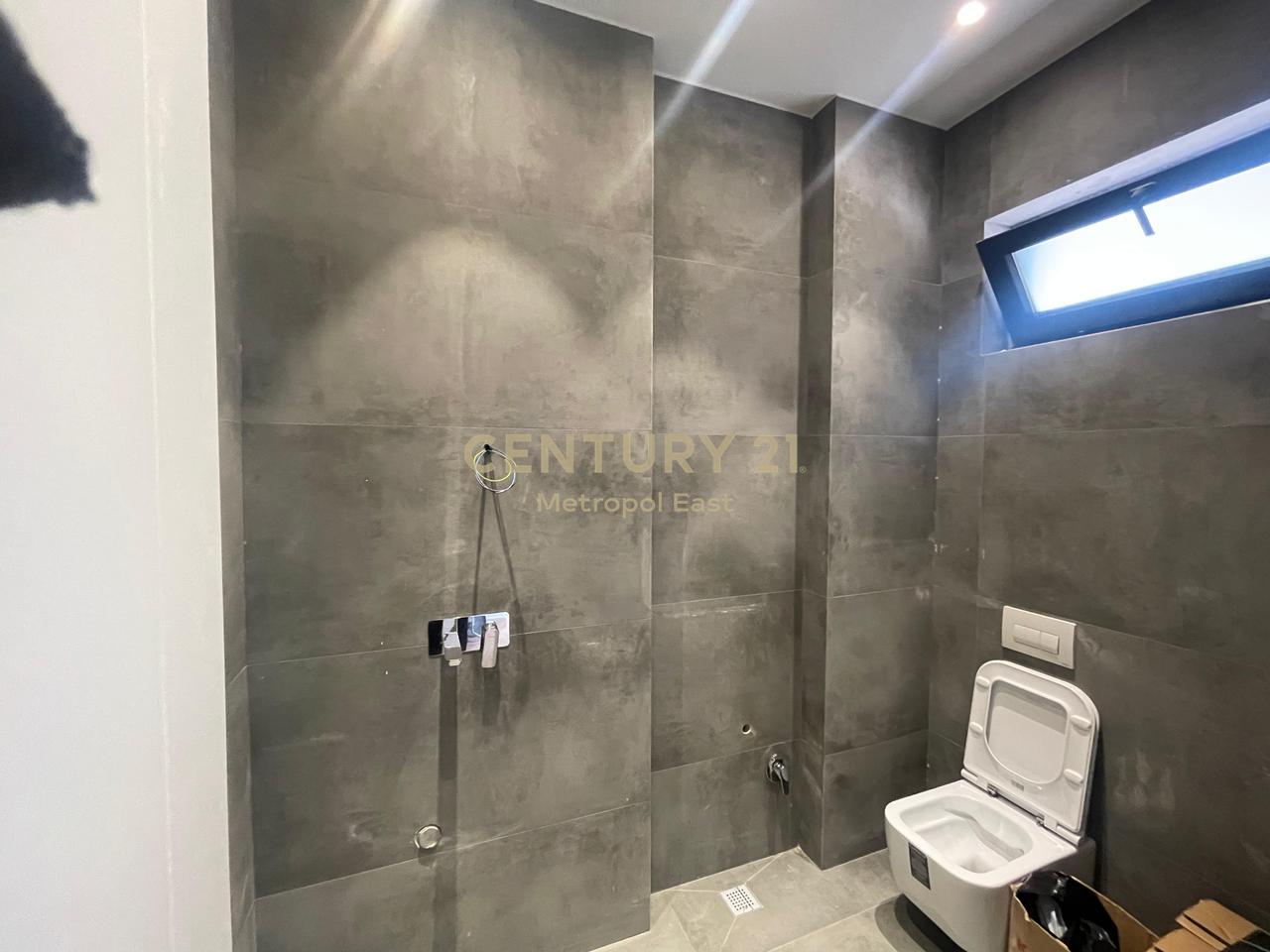 VILLA INDIPENDENTE IN AFFITTO IN UN COMPLESSO RESIDENZIALE A FARKE