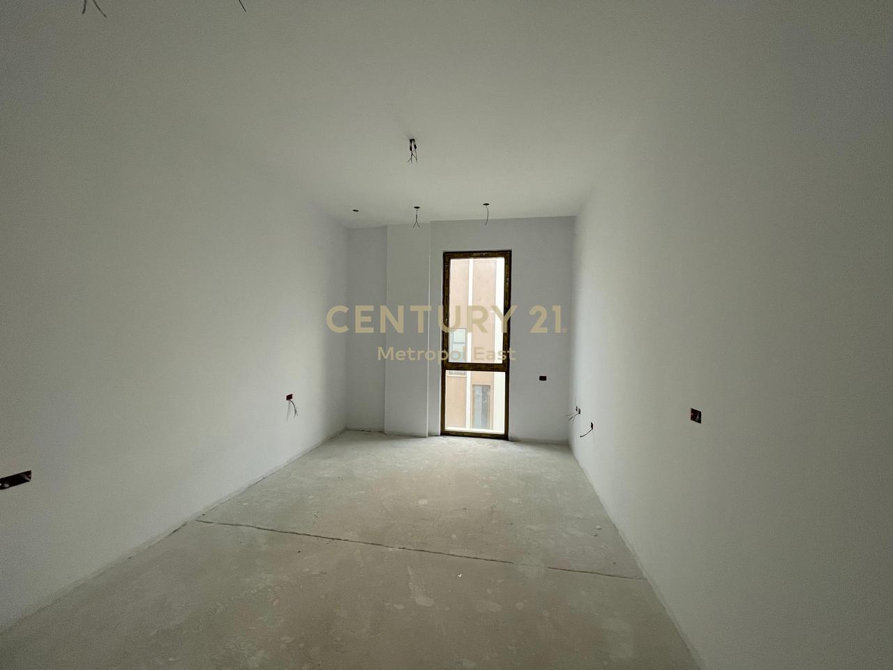 JEPET ME QIRA VILE INDIVIDUALE NE REZIDENCEN LULEBOR