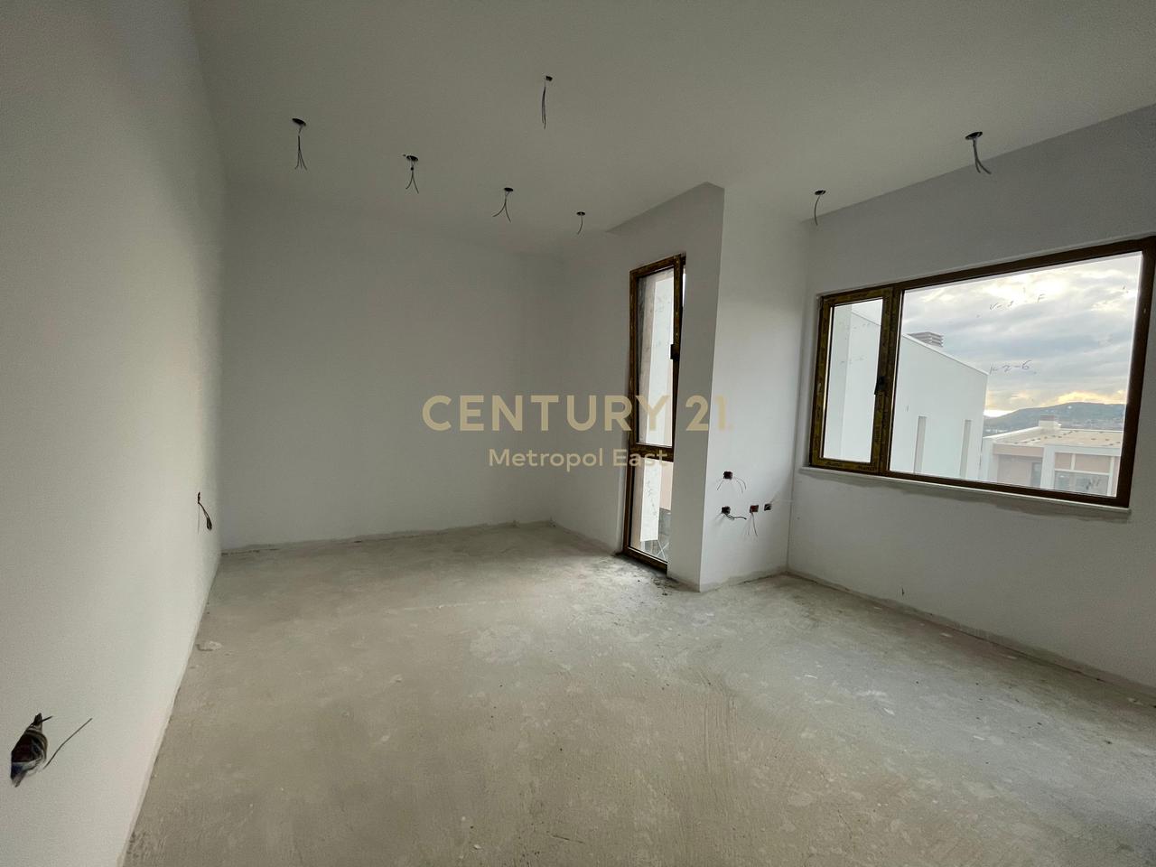 JEPET ME QIRA VILE INDIVIDUALE NE REZIDENCEN LULEBOR