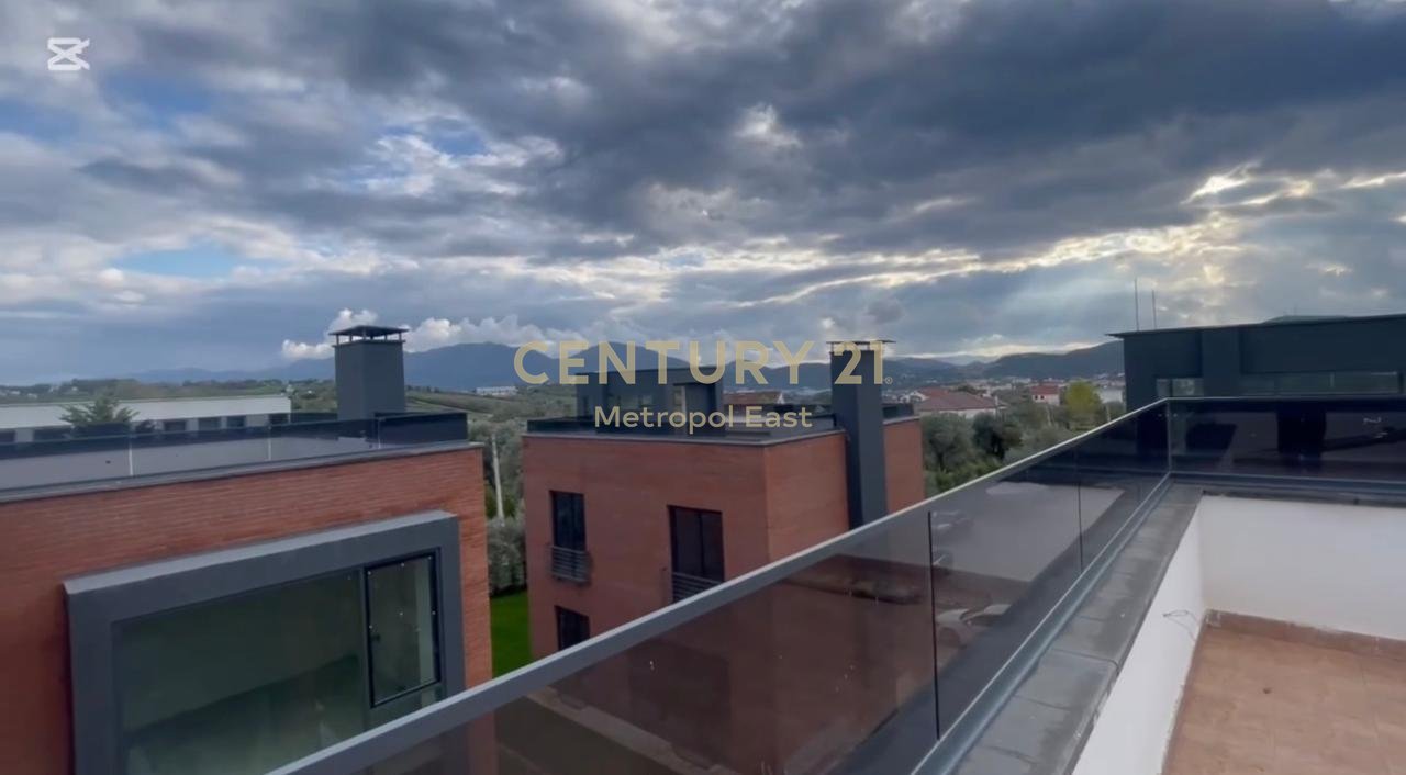 VILLA INDIPENDENTE IN AFFITTO IN UN COMPLESSO RESIDENZIALE A FARKE