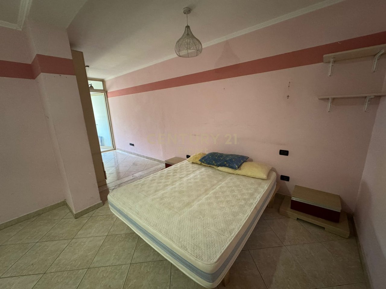 QIRA APARTAMENT 2+1 TEK RRUGA SAMI FRASHERI