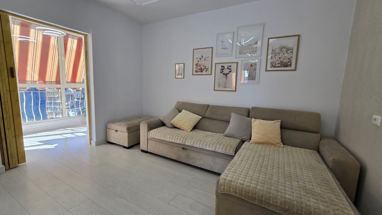 Jepet me qera Apartament komod tek Selvia